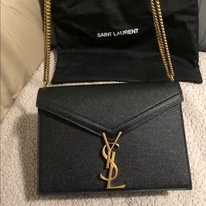 YSL CASSANDRA MONOGRAM CLASP BAG IN GRAIN LEATHER
